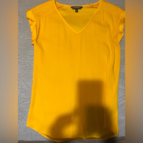 Express Tops - Picture 7 of 8